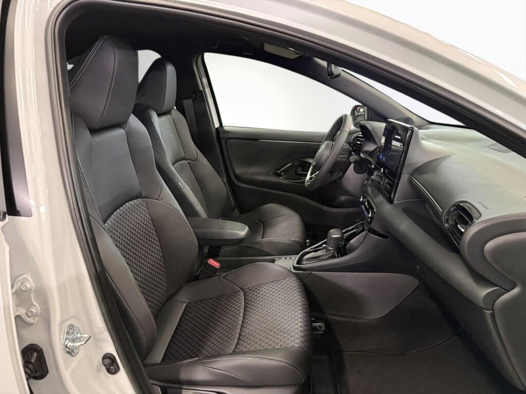 Toyota Yaris 1.5 Hybrid 130 Lounge E-CVT