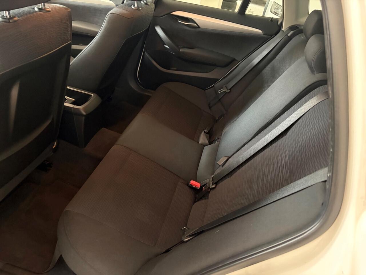 BMW X1 xDrive18d SPORT LINE 130.000 KM