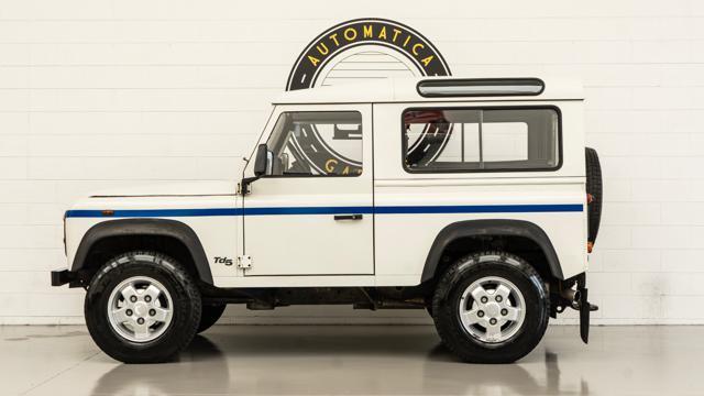 LAND ROVER Defender Td5 SW County**VEICOLO IN CONTO VENDITA**UNIPRO