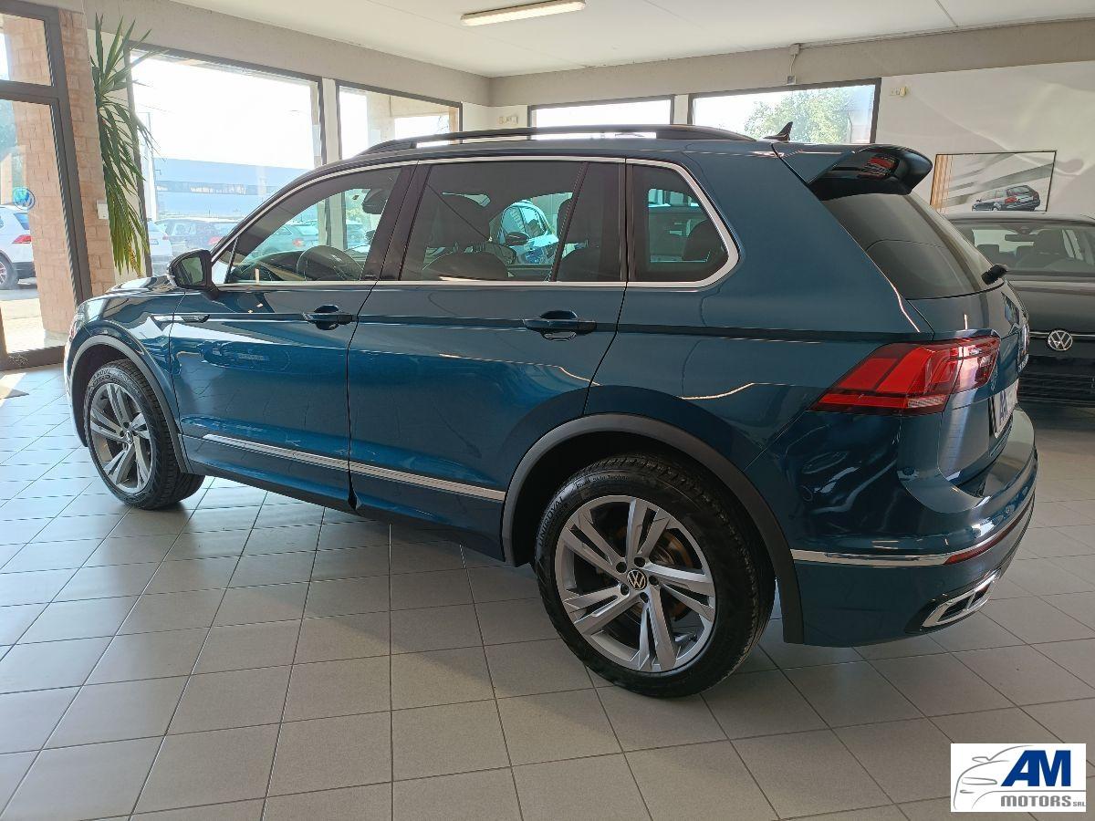 VOLKSWAGEN - Tiguan - 2.0 TDI DSG 4M R-Line BMT