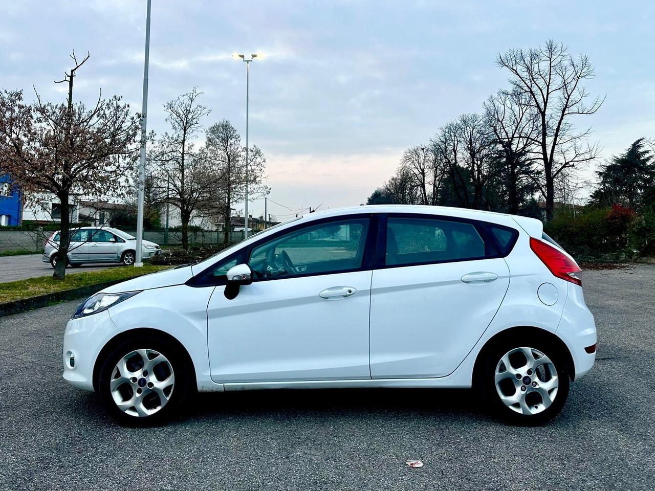 Ford Fiesta 1.4 96CV aut. 5 porte Titanium