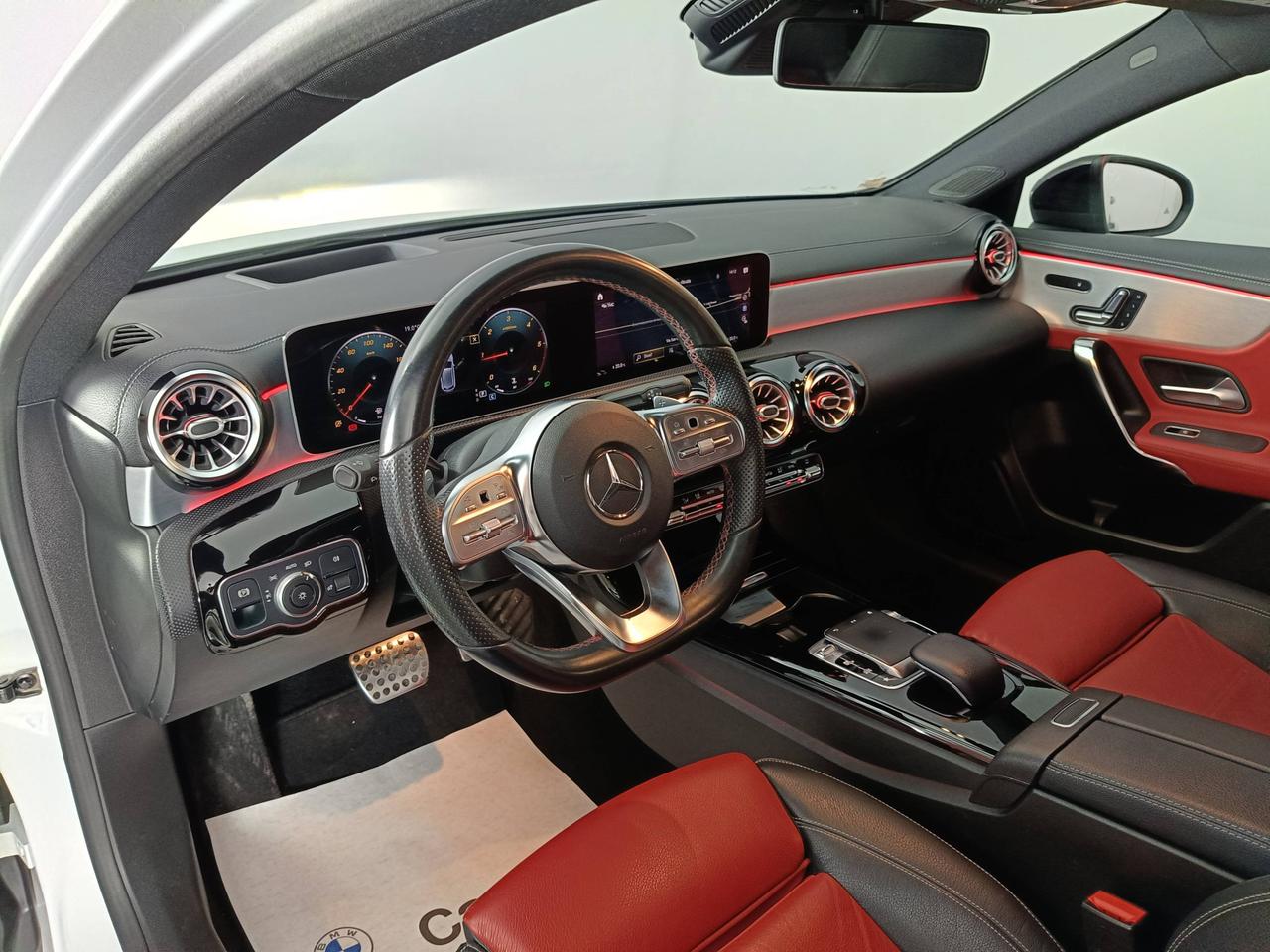 Mercedes-Benz Classe A - W177 2018 - A 180 d Premium auto