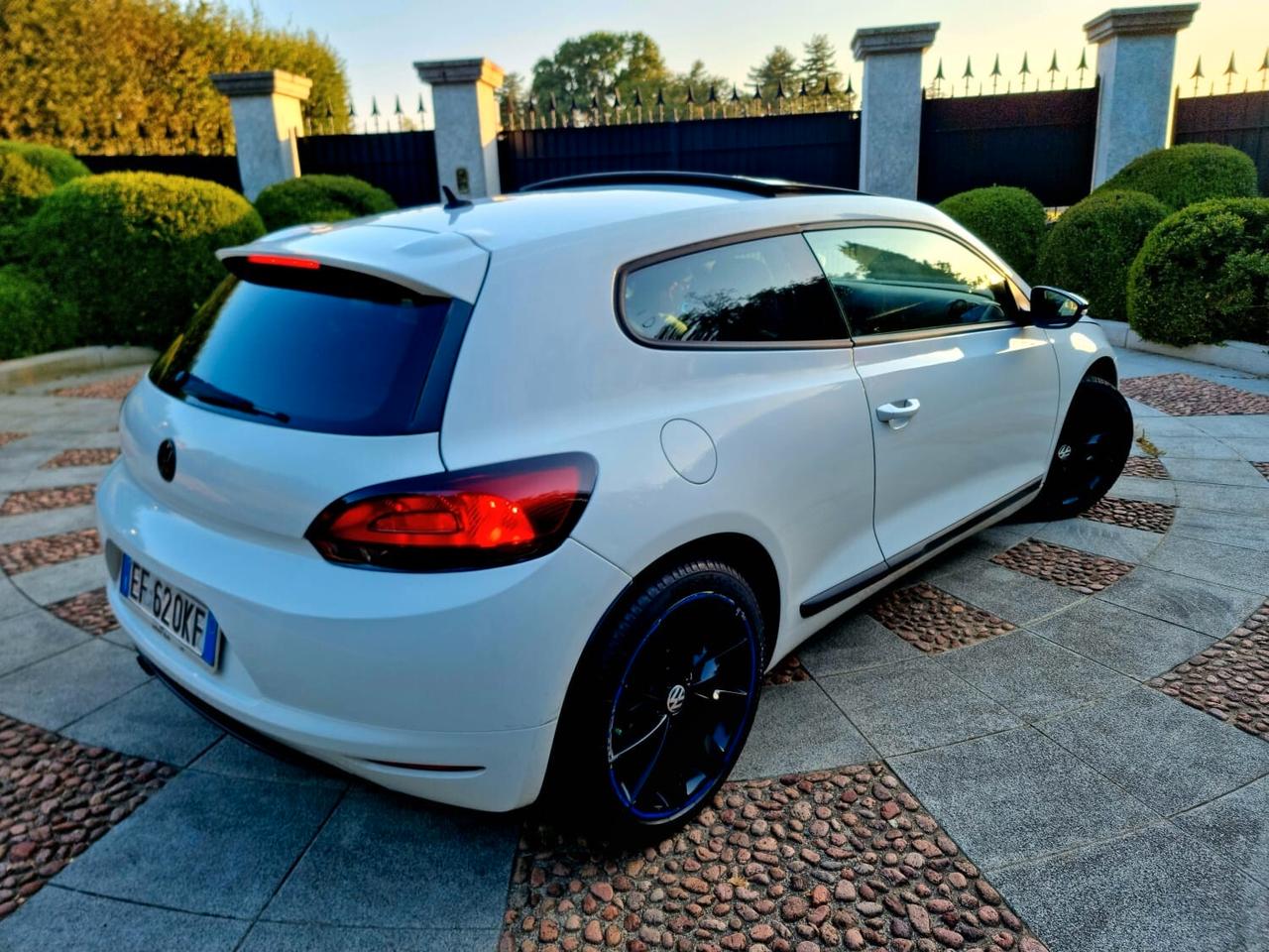 Volkswagen Scirocco 1.4 TSI ADATTA A NEOPATENTATI