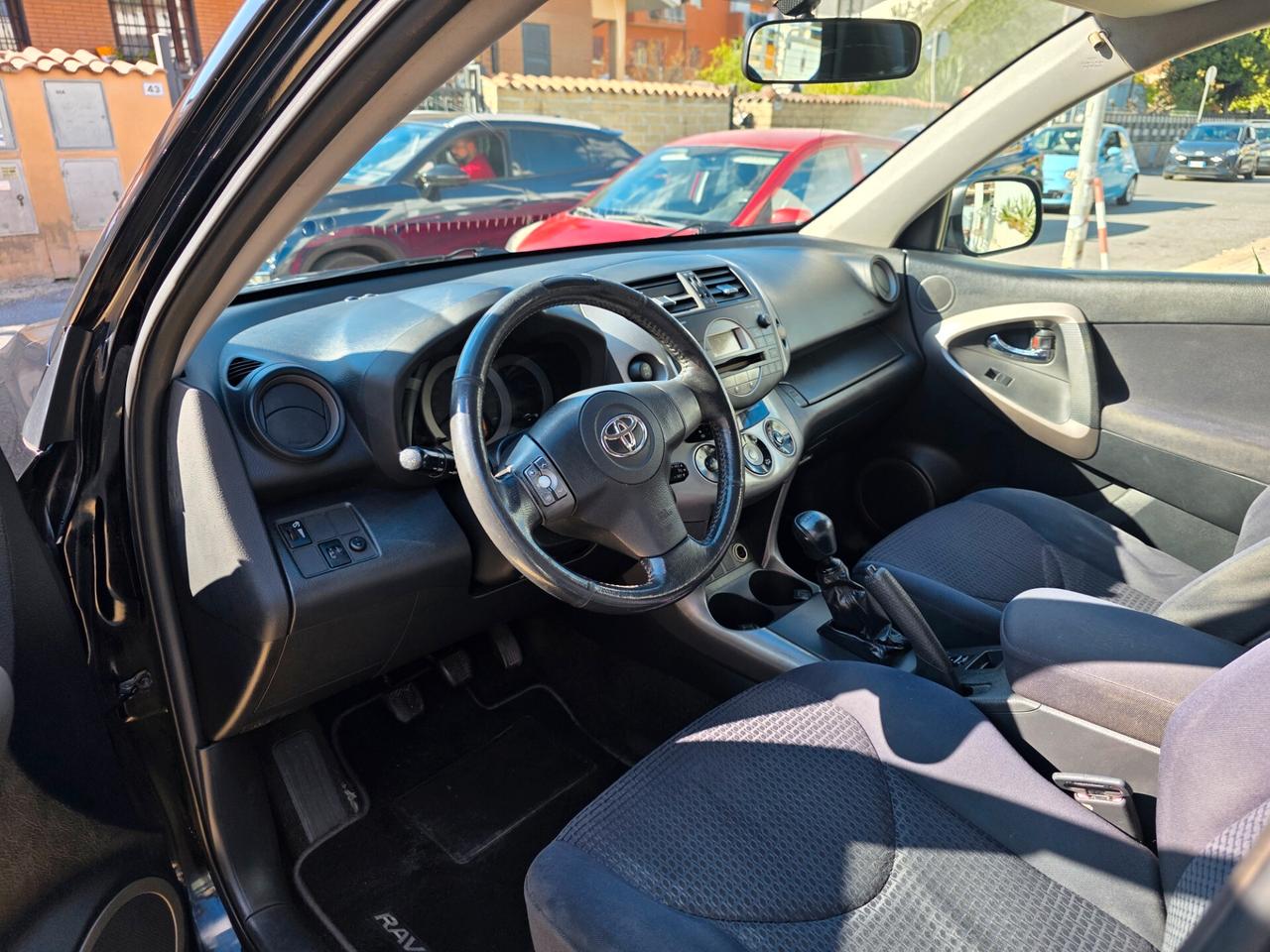 Toyota RAV 4 RAV4 2.2 D-4D 177 CV Luxury