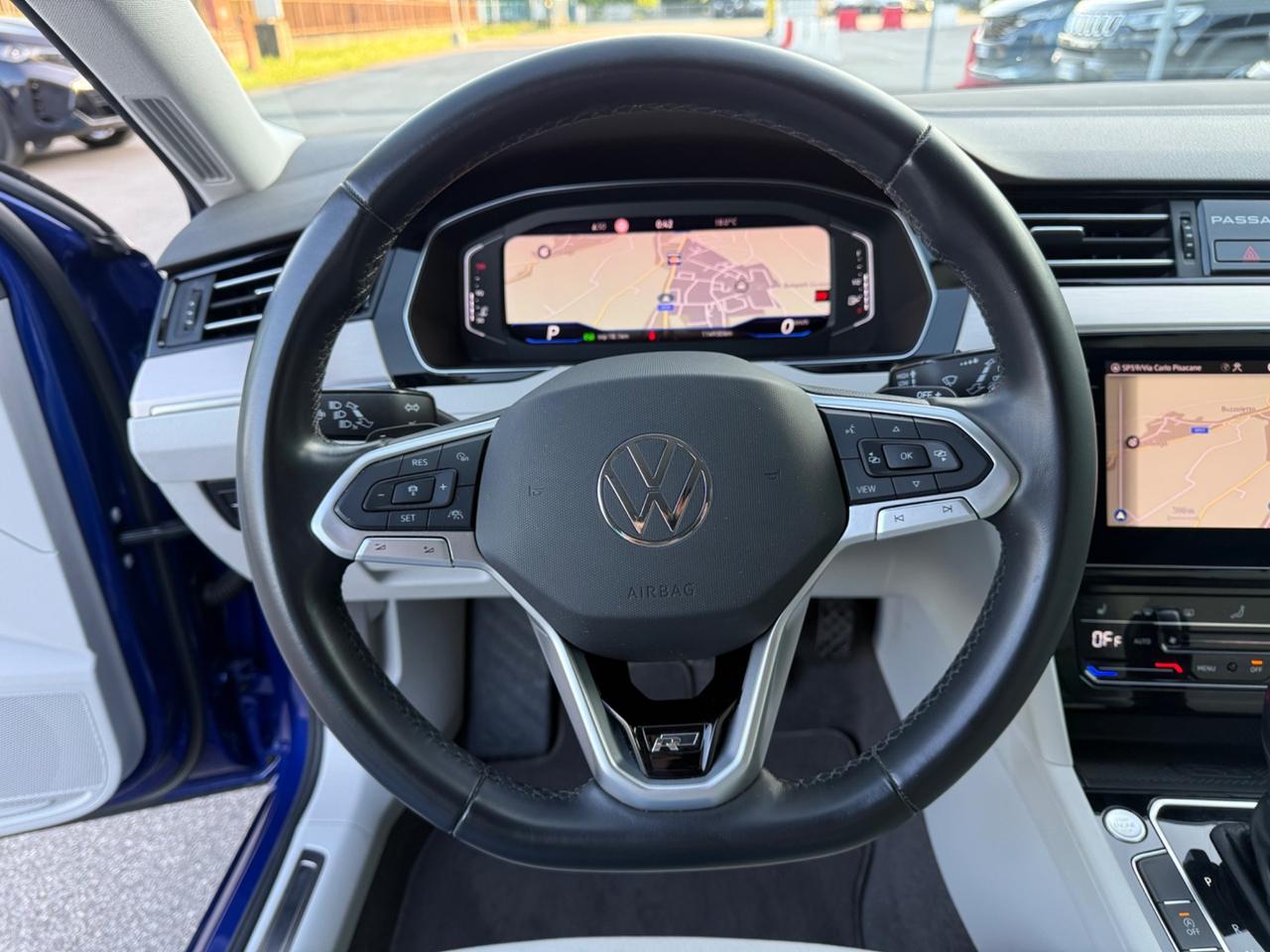 Volkswagen Passat Sw R LINE 2.0 200 CV DSG Executive