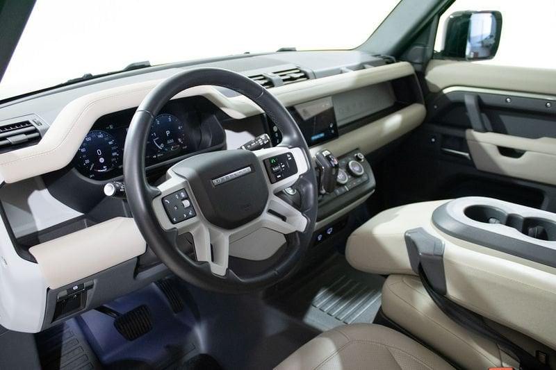 Land Rover Defender 3.0 D6 200cv 110 S AWD auto.