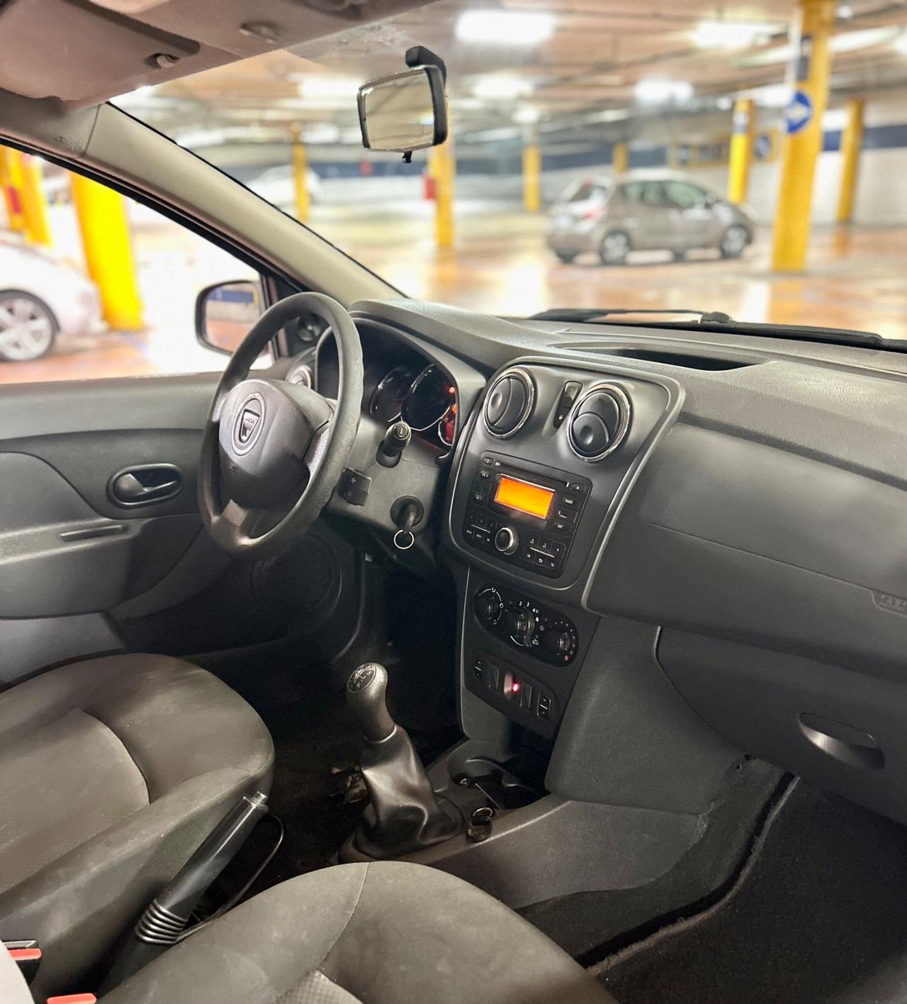 Dacia Logan 1.5 dCi Lauréate Neopatentati 2015