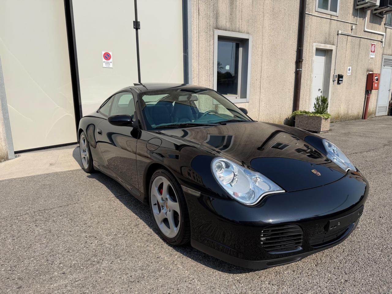 Porsche 911 996 Carrera 4S Coupé