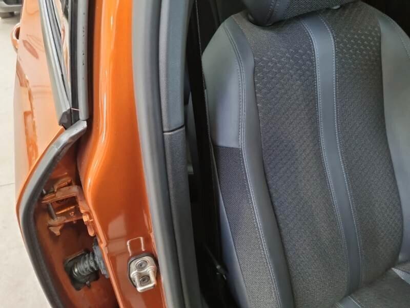 Peugeot 2008 PureTech 100 S&S Allure CINGHIA DISTRIBUZIONE NUOVA