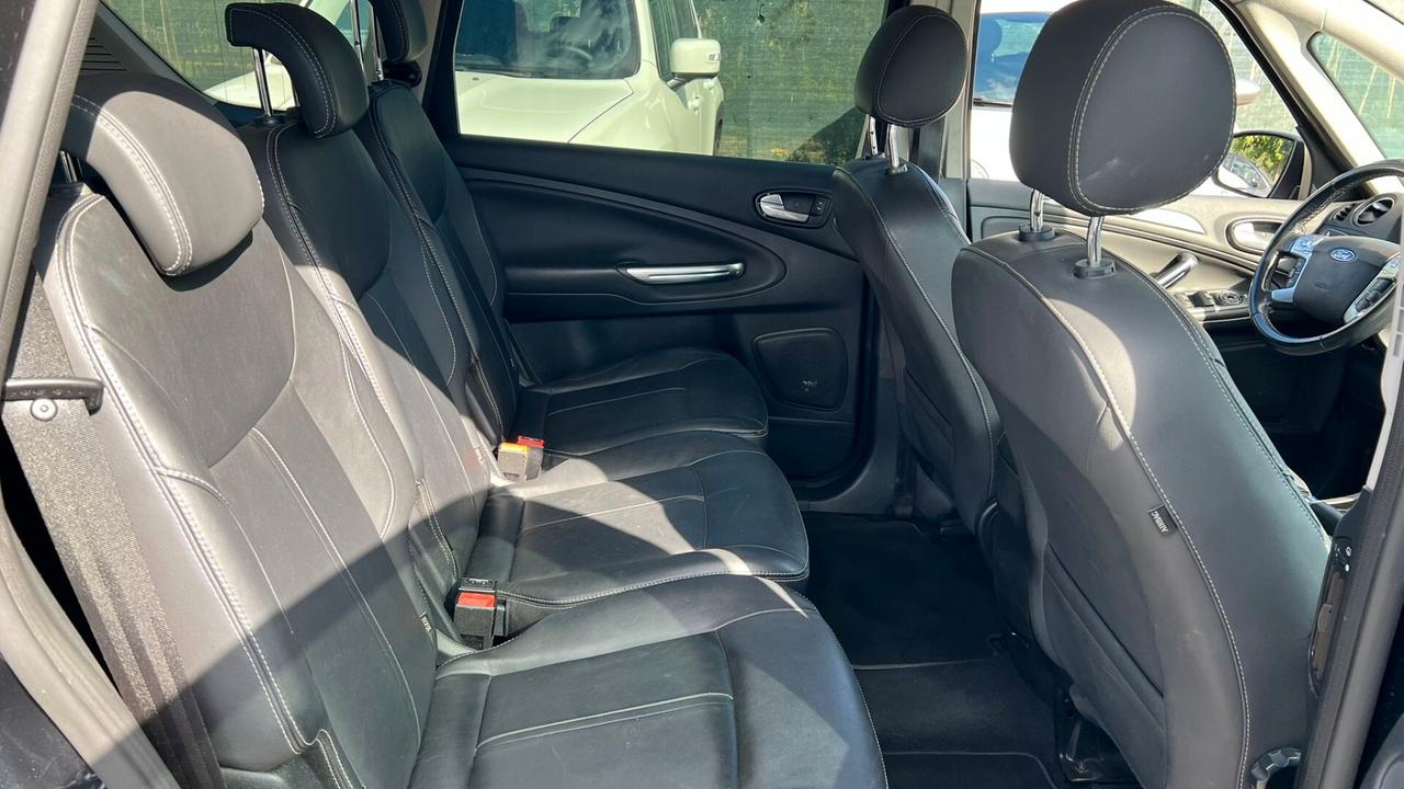 Ford S-Max 2.0 TDCi 140CV Powershift 7 posti Business Nav