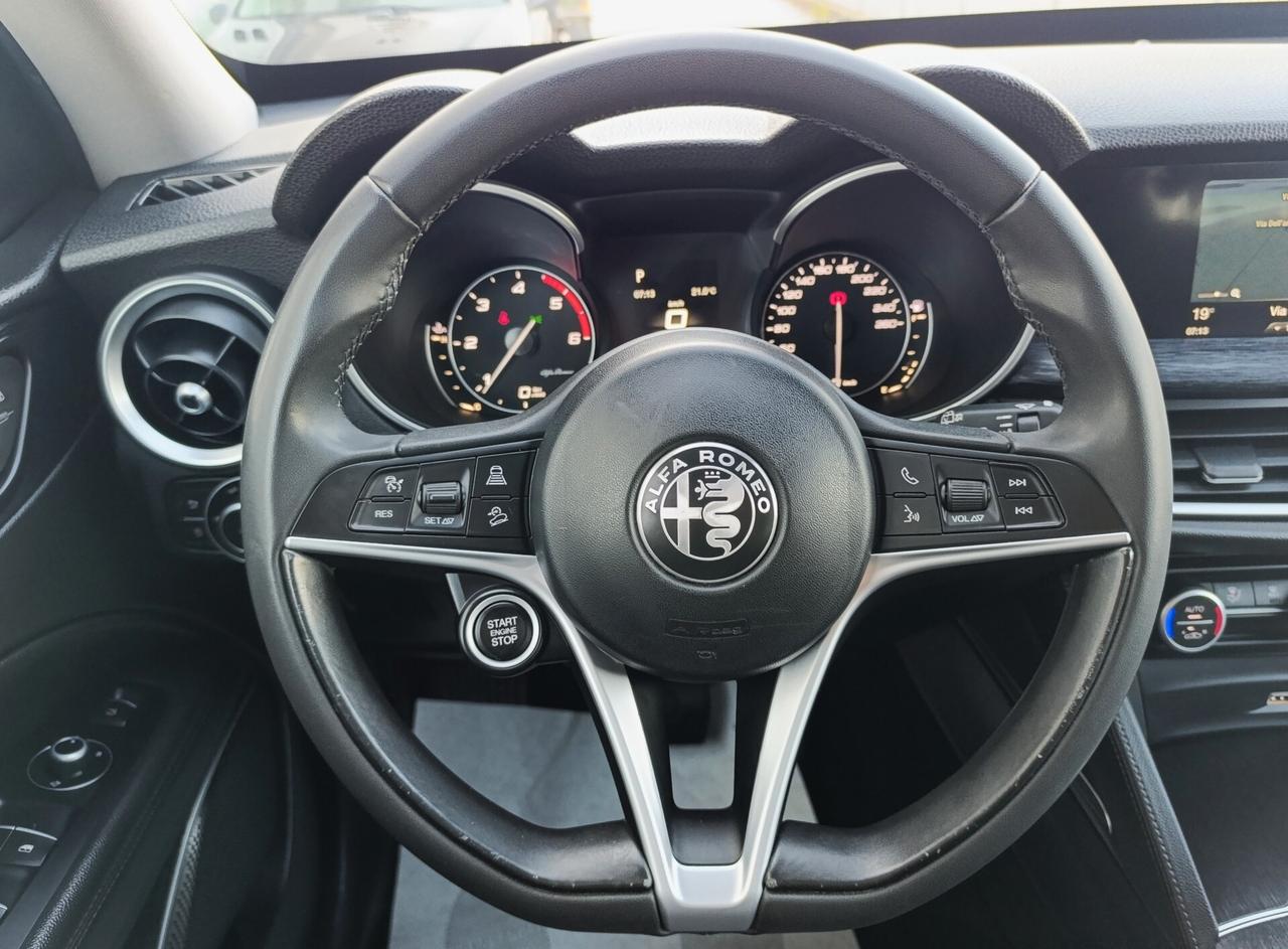 Alfa Romeo Stelvio 2.2 Turbodiesel 160 CV AT8 RWD Business