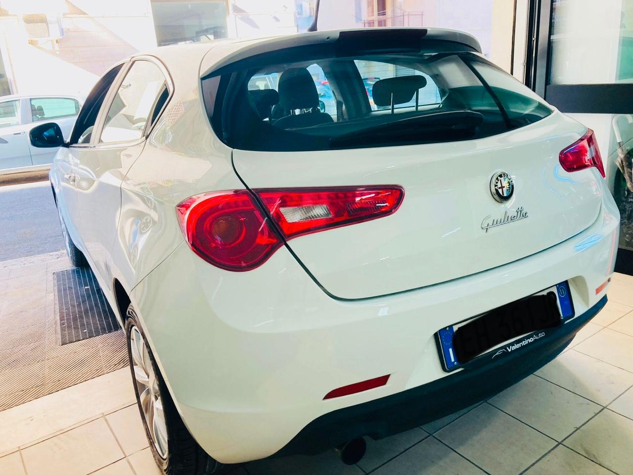 Alfa Romeo Giulietta - IDEALE X NEOPATENTATI - 2011