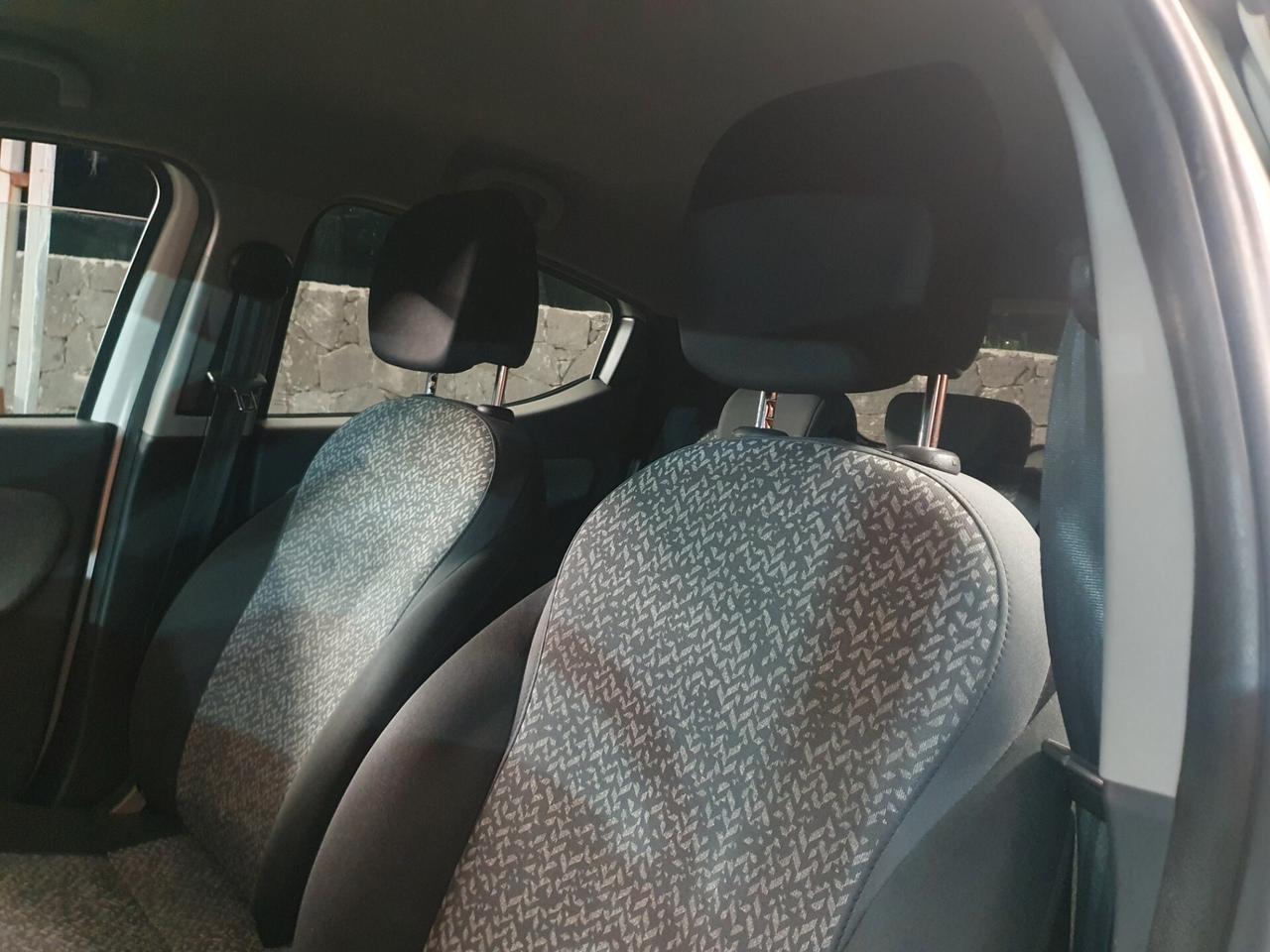 Lancia Ypsilon 1.0 FireFly 5 porte S&S Hybrid Ecochic Silver