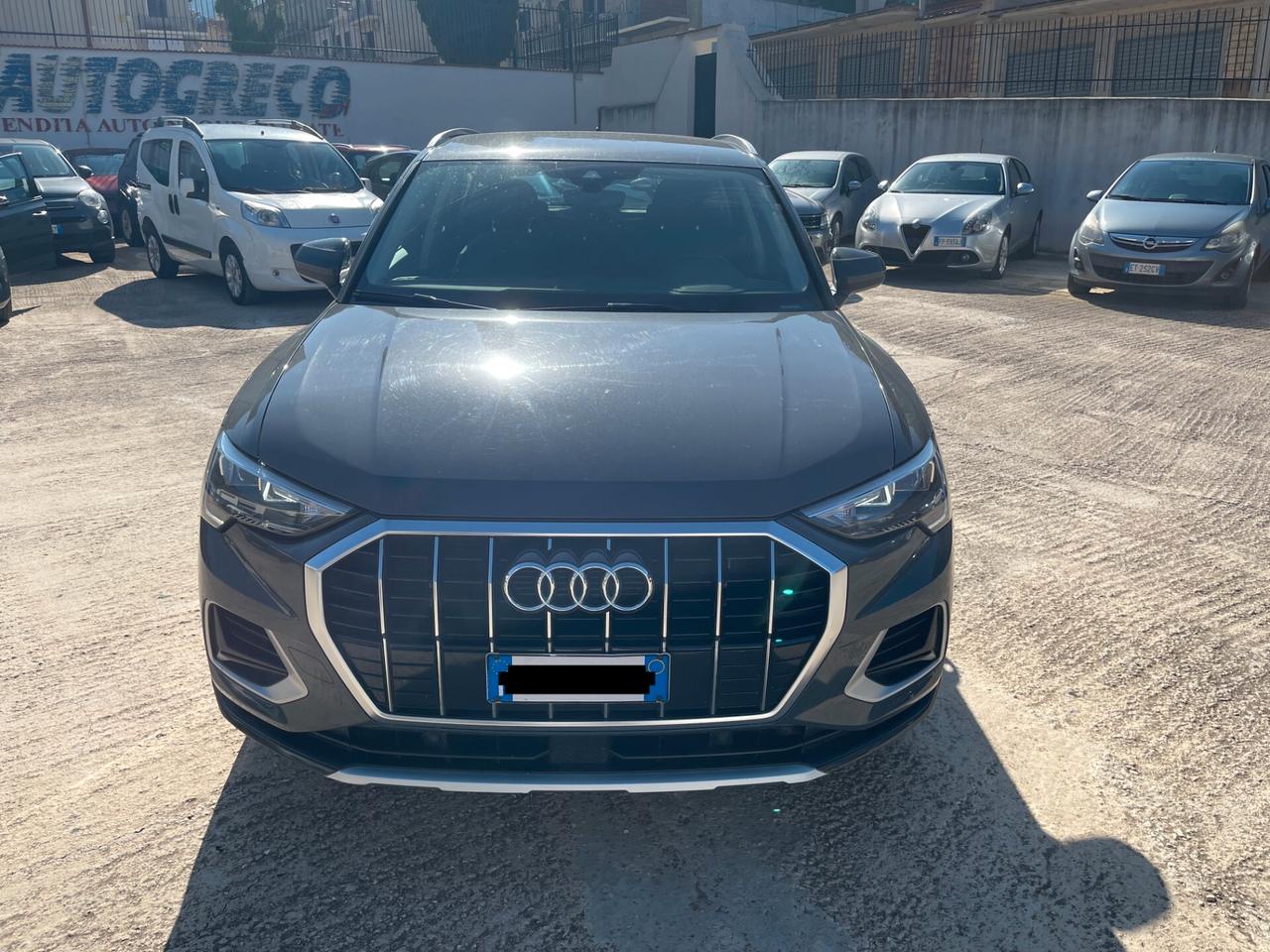 Audi Q3 35 TDI S tronic Business