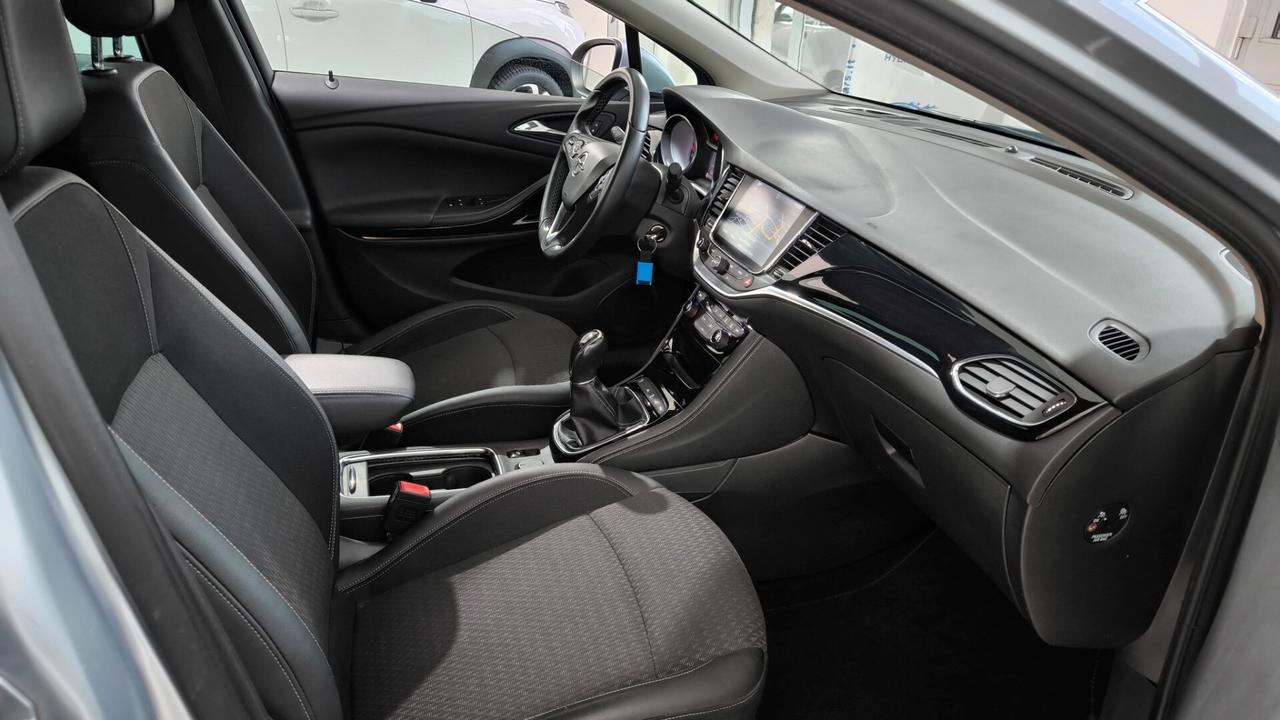 Opel Astra 1.6 CDTI 136CV EcoFLEX S&S 5 porte Cosmo