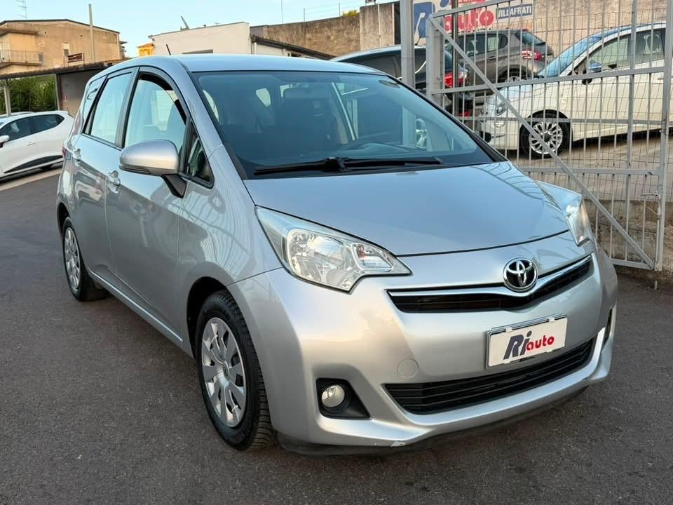 Toyota Verso-S 1.4D. 90 cv Active