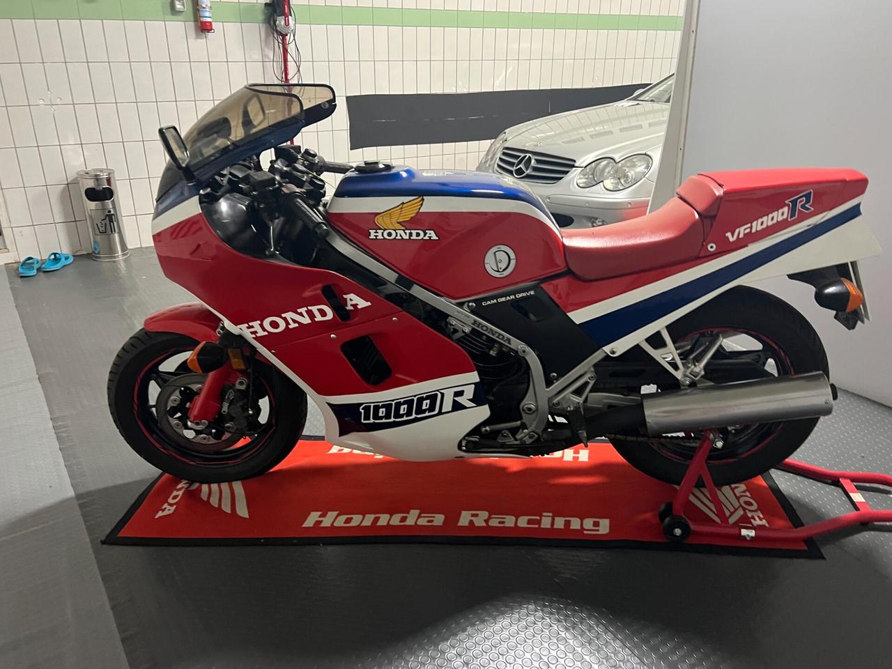 Honda VFR 1000 Sport
