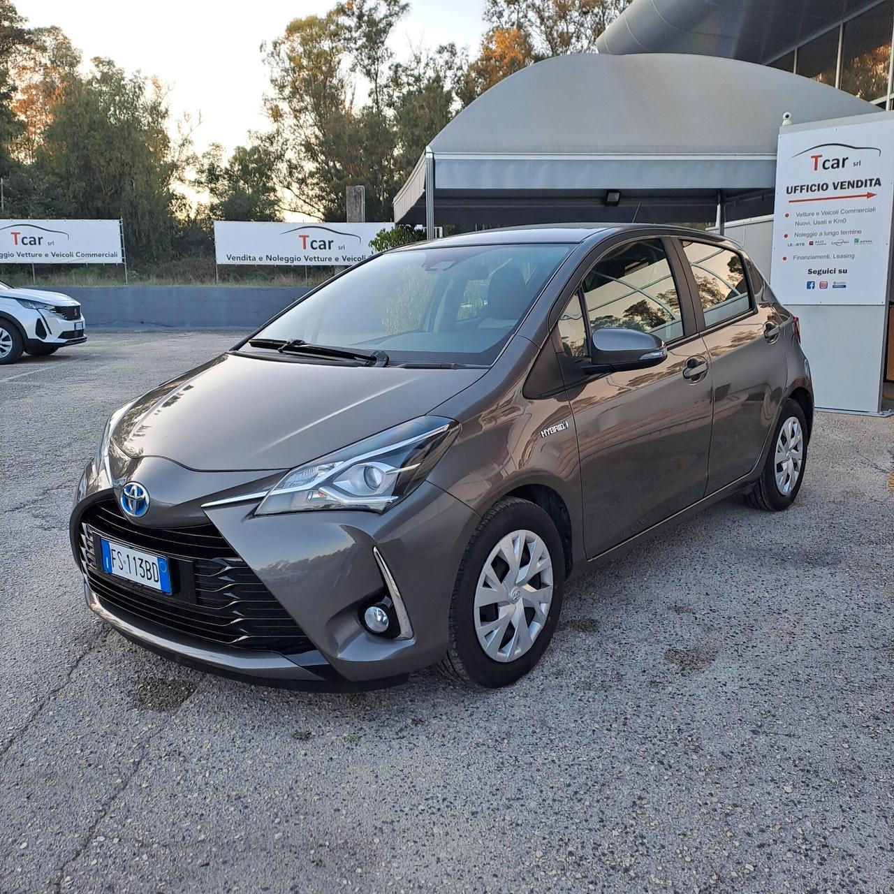 Toyota Yaris 1.5 Hybrid 73cv Business
