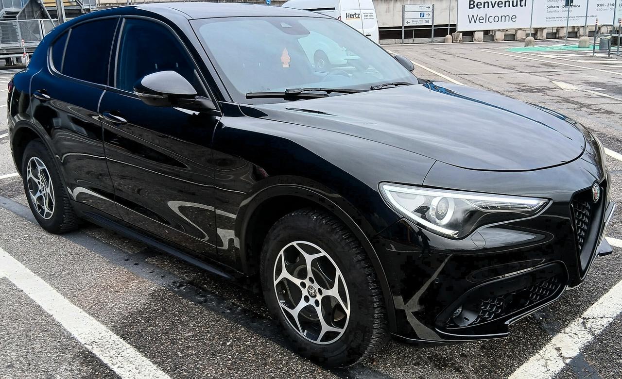 Alfa Romeo Stelvio 2.2 Turbodiesel 190 CV AT8 Q4 Business