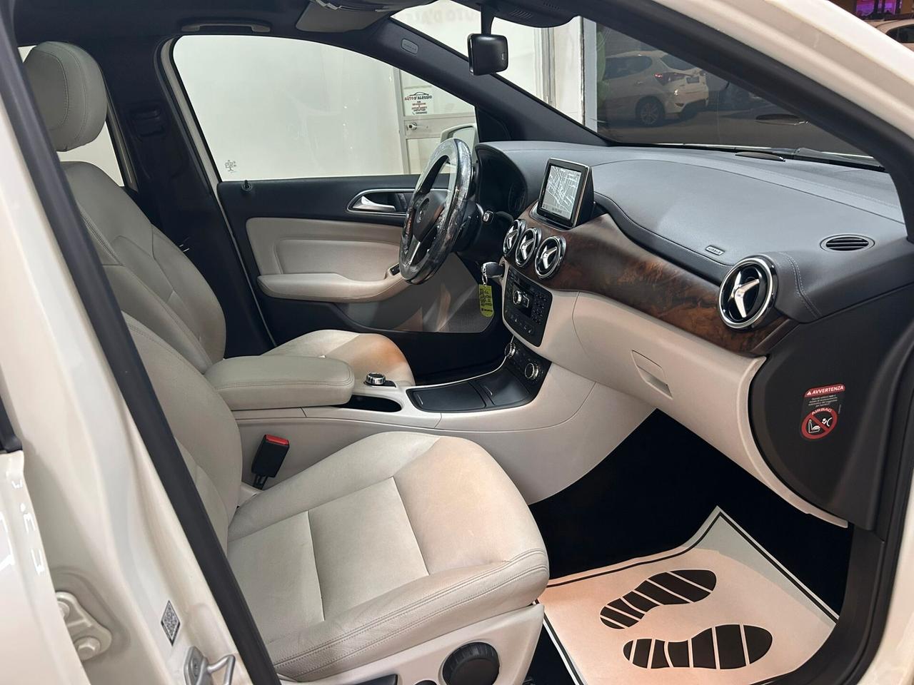 Mercedes-benz B 200 d Automatic Premium