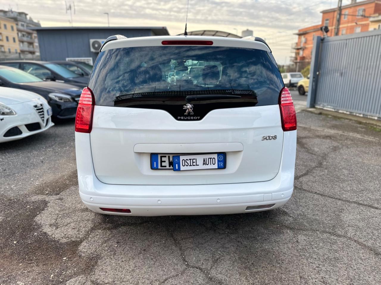 Peugeot 5008 1.6 HDi 115CV Allure