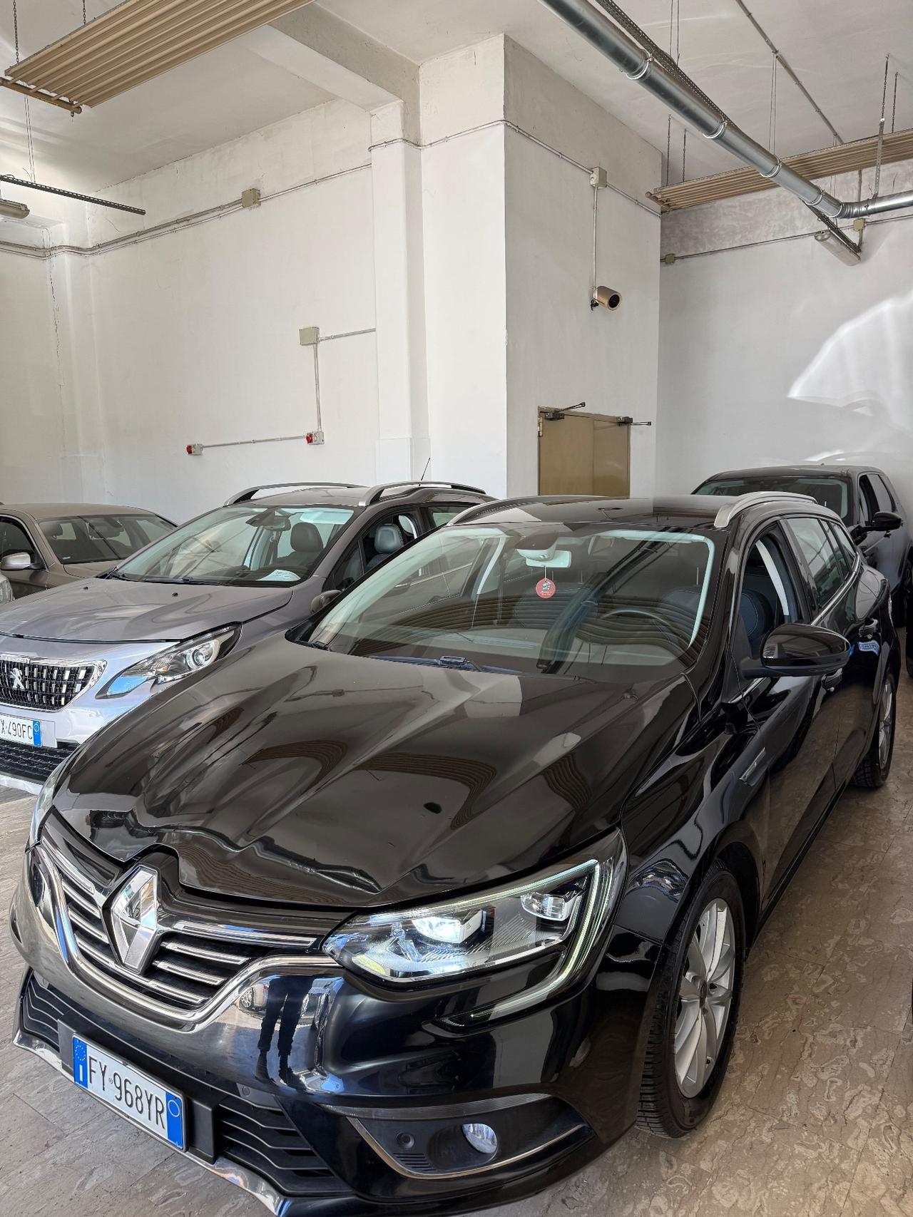 Renault Megane Mégane Sporter Blue dCi 115 CV EDC Business