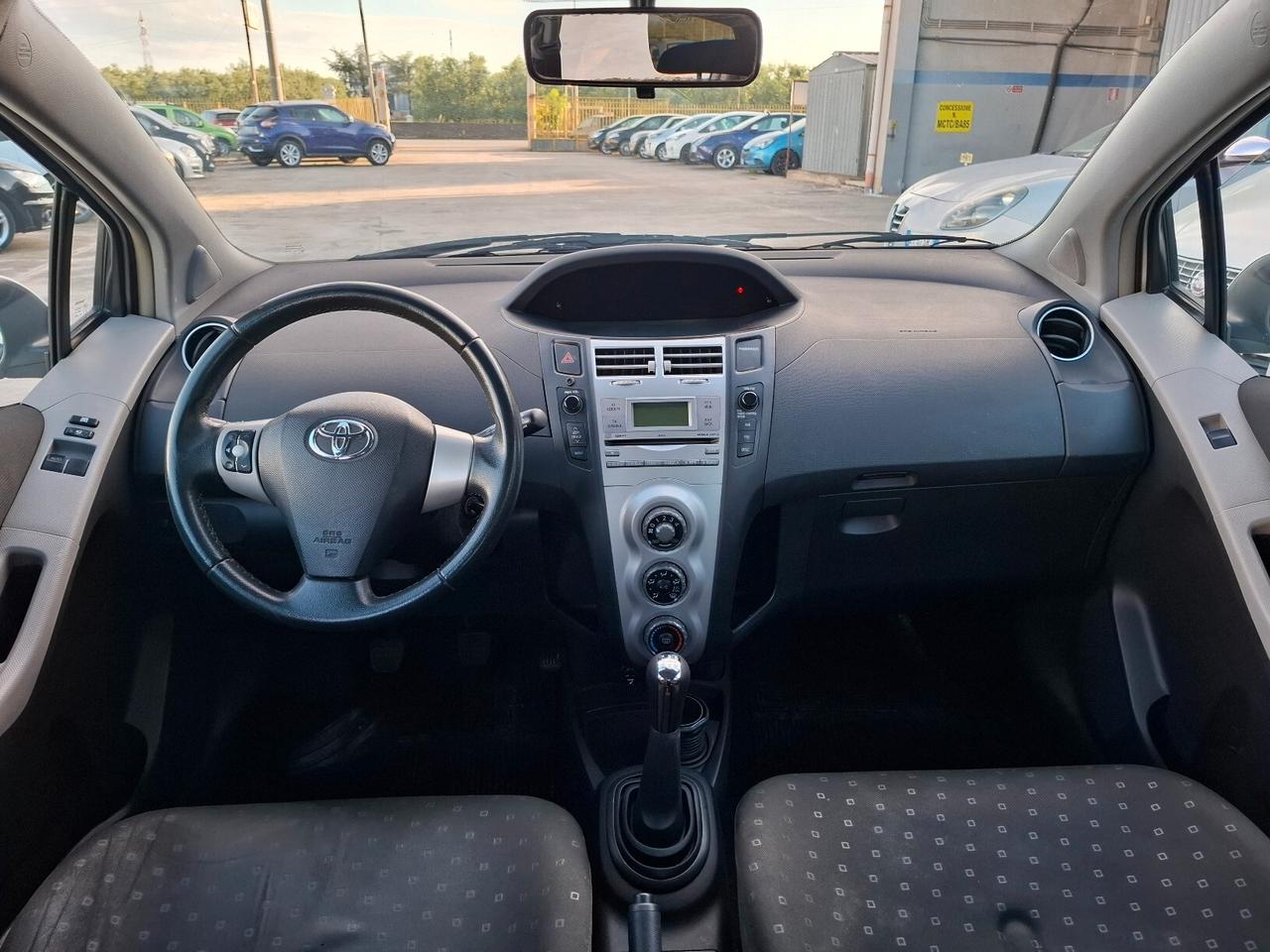 TOYOTA YARIS 1.0 BENZINA 5 PORTE - 2008