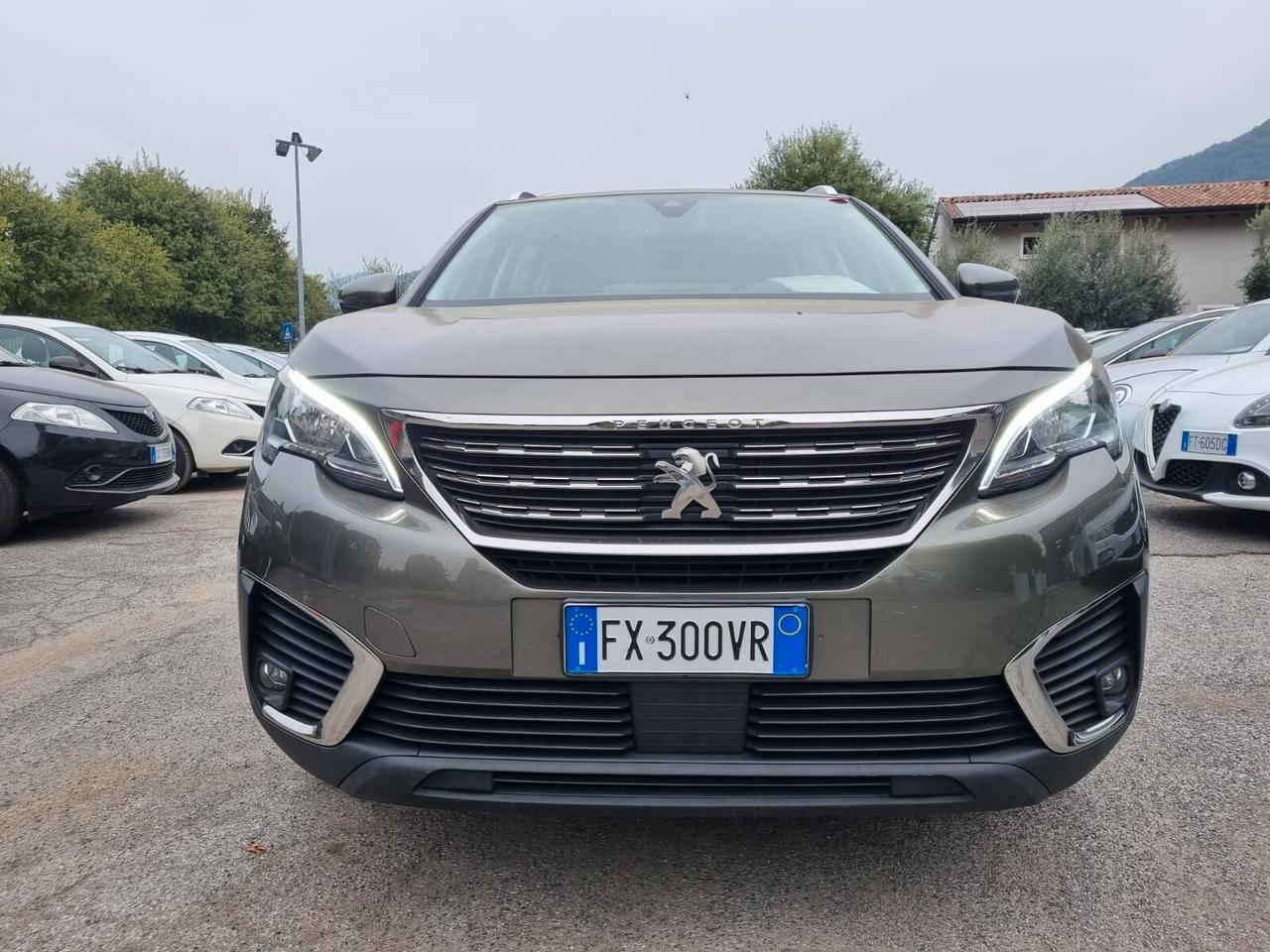 Peugeot 5008 BlueHDi 130 S&S EAT8 Business