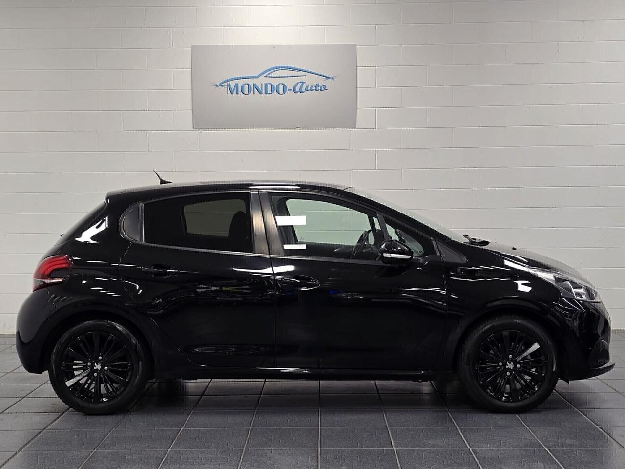Peugeot 208 5p. 1.2 PureTech 82 Allure - NEOPATENTATI
