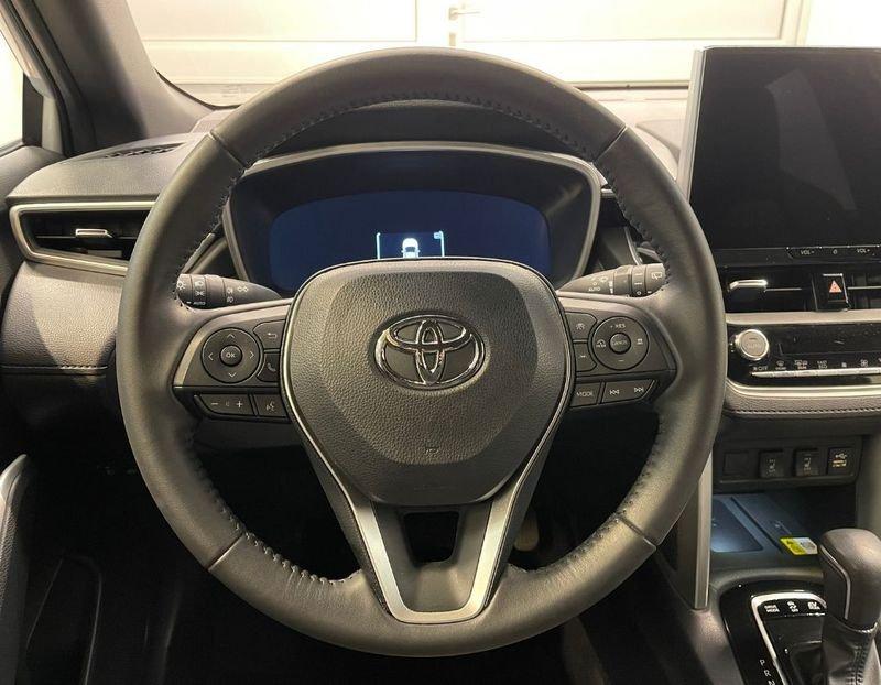 Toyota Corolla Cross 2.0 Hybrid 197 CV E-CVT Lounge Light