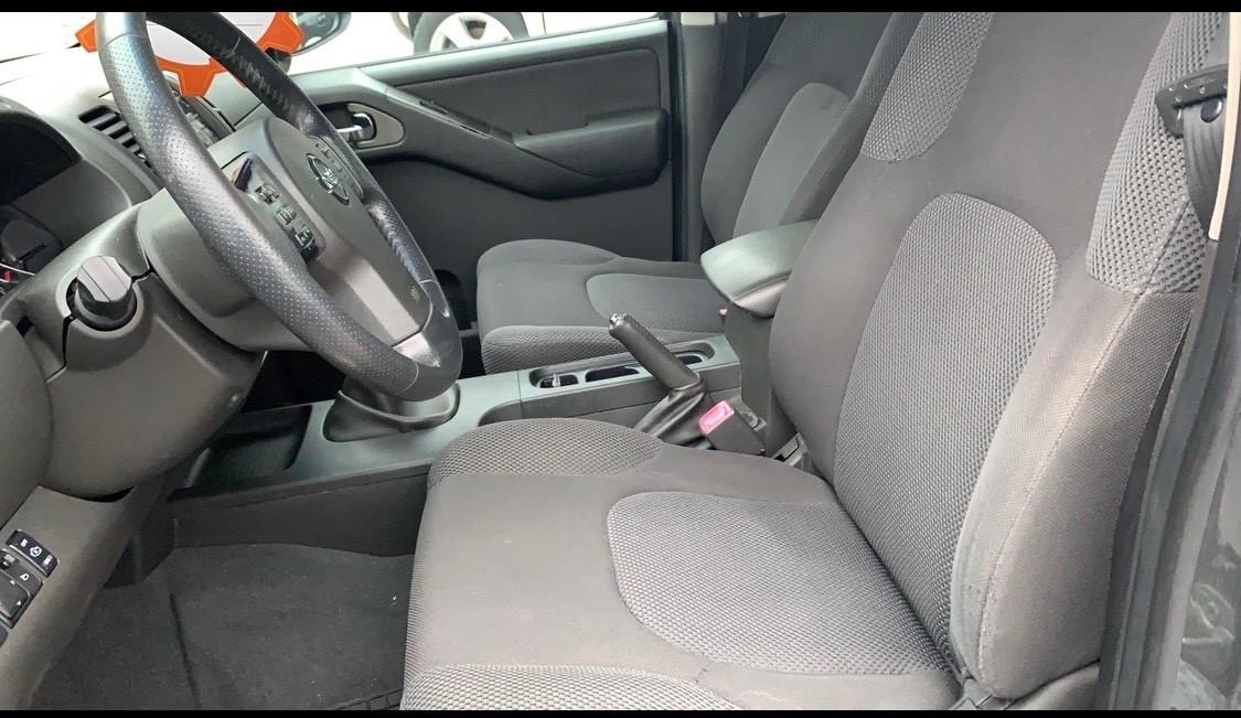 Nissan Navara 2.5 dCi 4 porte Double Cab Sport