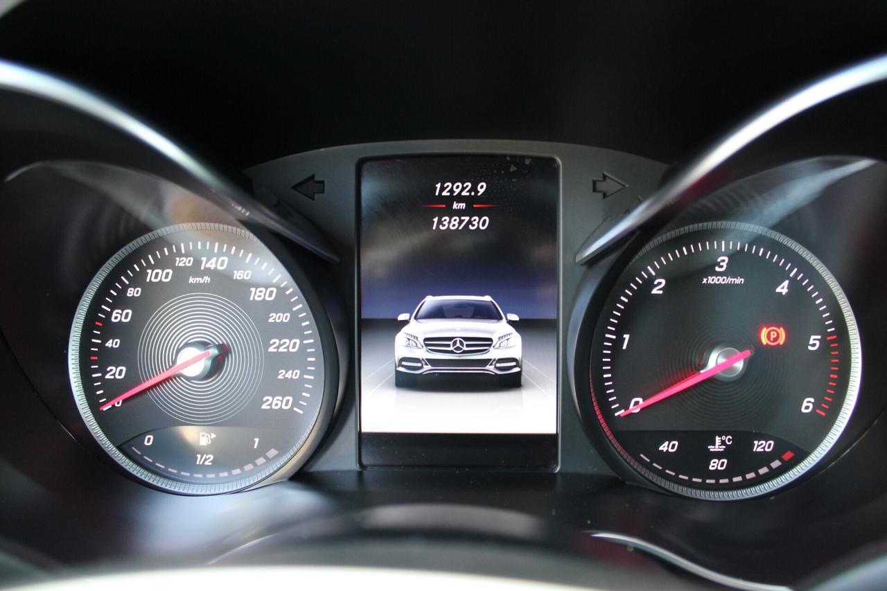 Mercedes-Benz C 220 d Station Wagon Premium AMG Auto