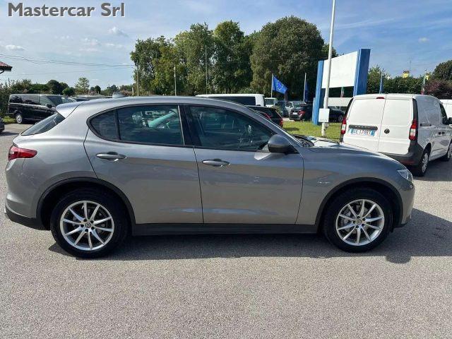 ALFA ROMEO Stelvio 2.2 t Business Q4 180cv AT8 auto - FN872TT