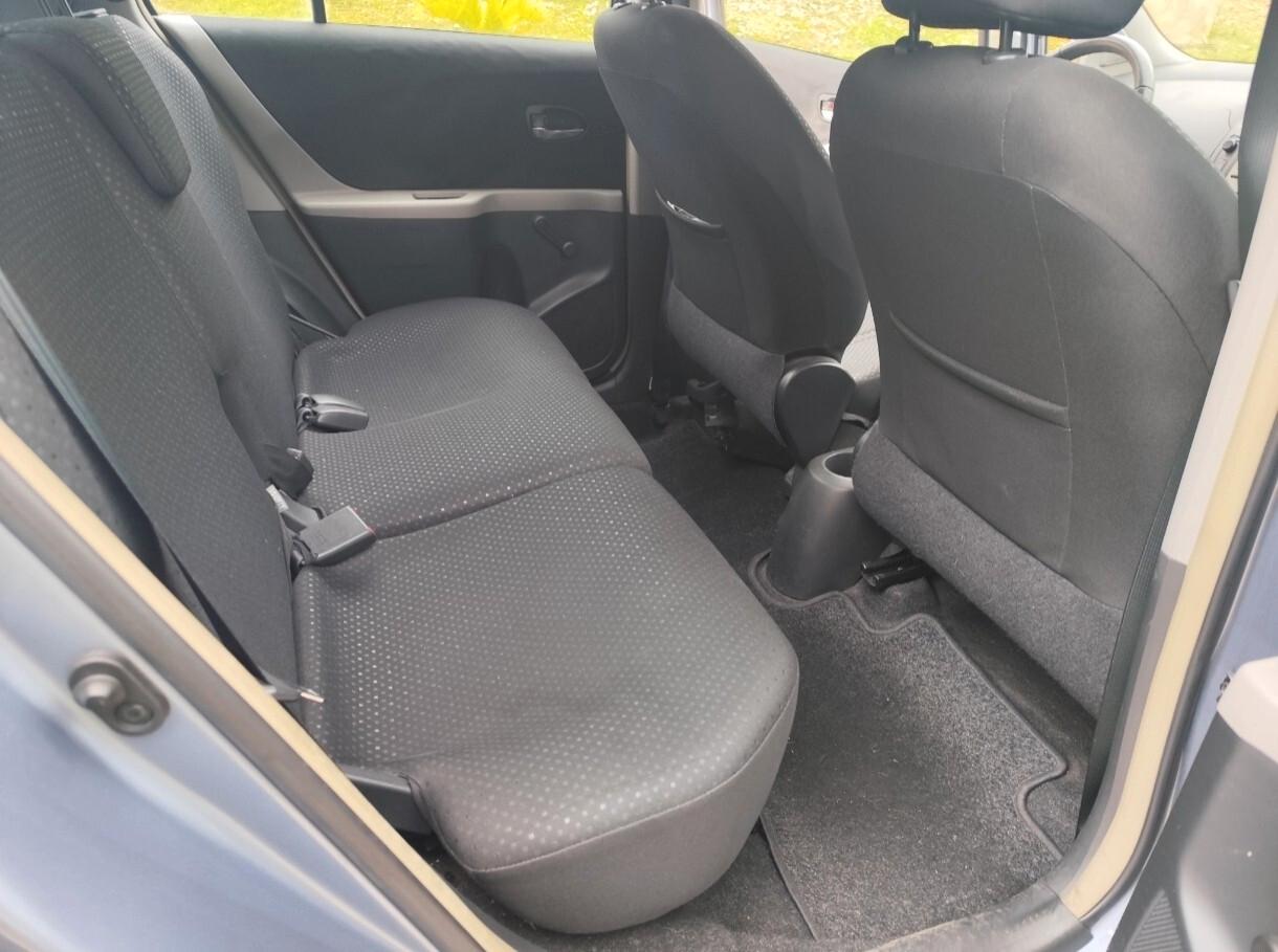 Toyota Yaris 1.3 5 porte Sol
