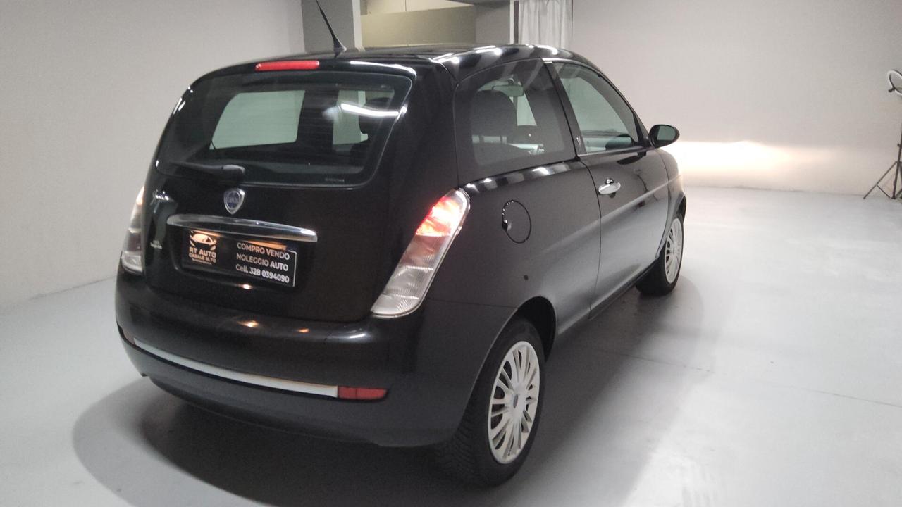 Lancia Ypsilon 1.2 Platino