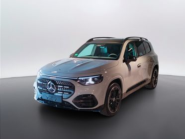 Mercedes-Benz GLB 250+ con tecnologia EQ