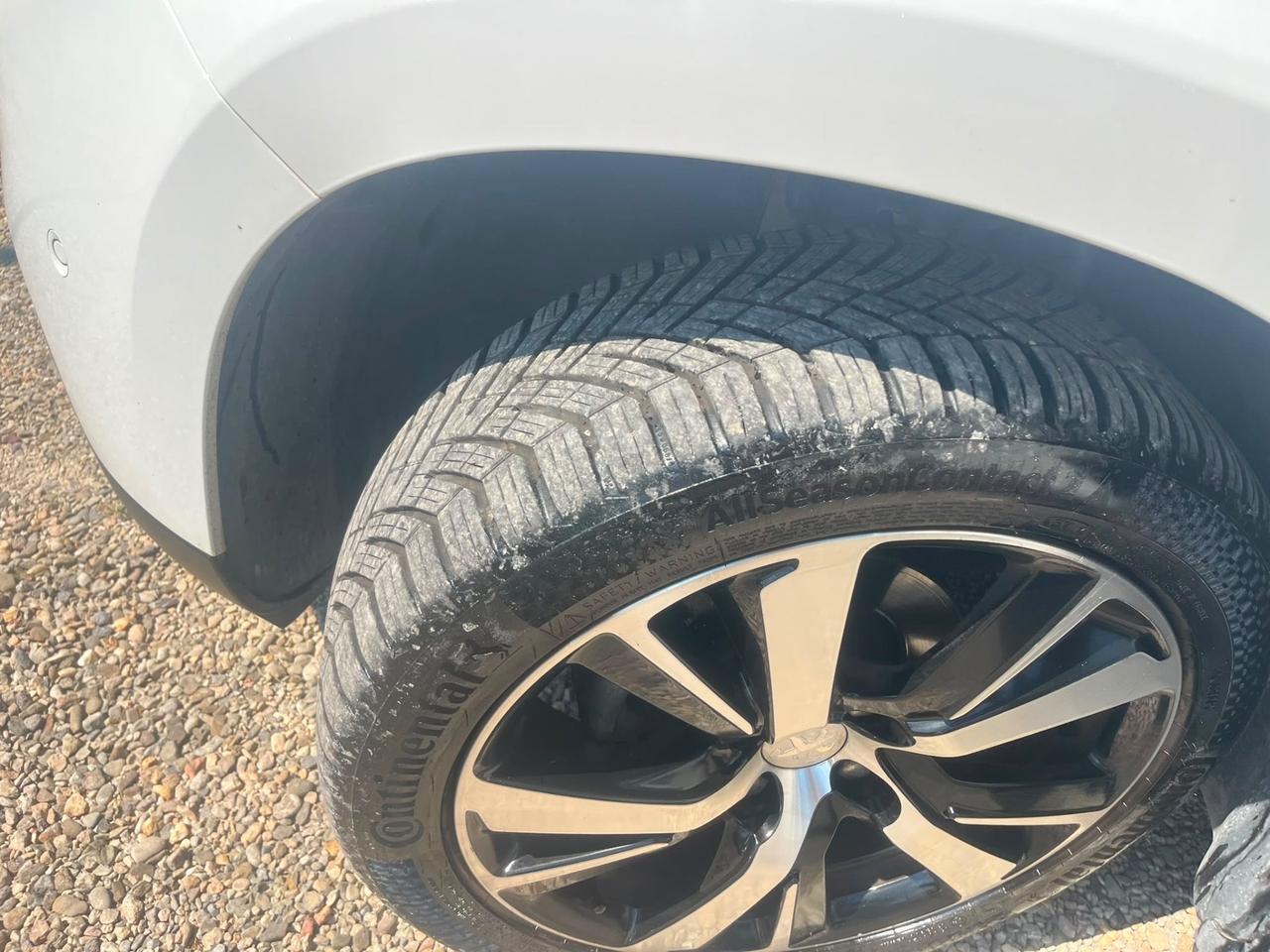 Peugeot 2008 BlueHDi 100 Black Matt