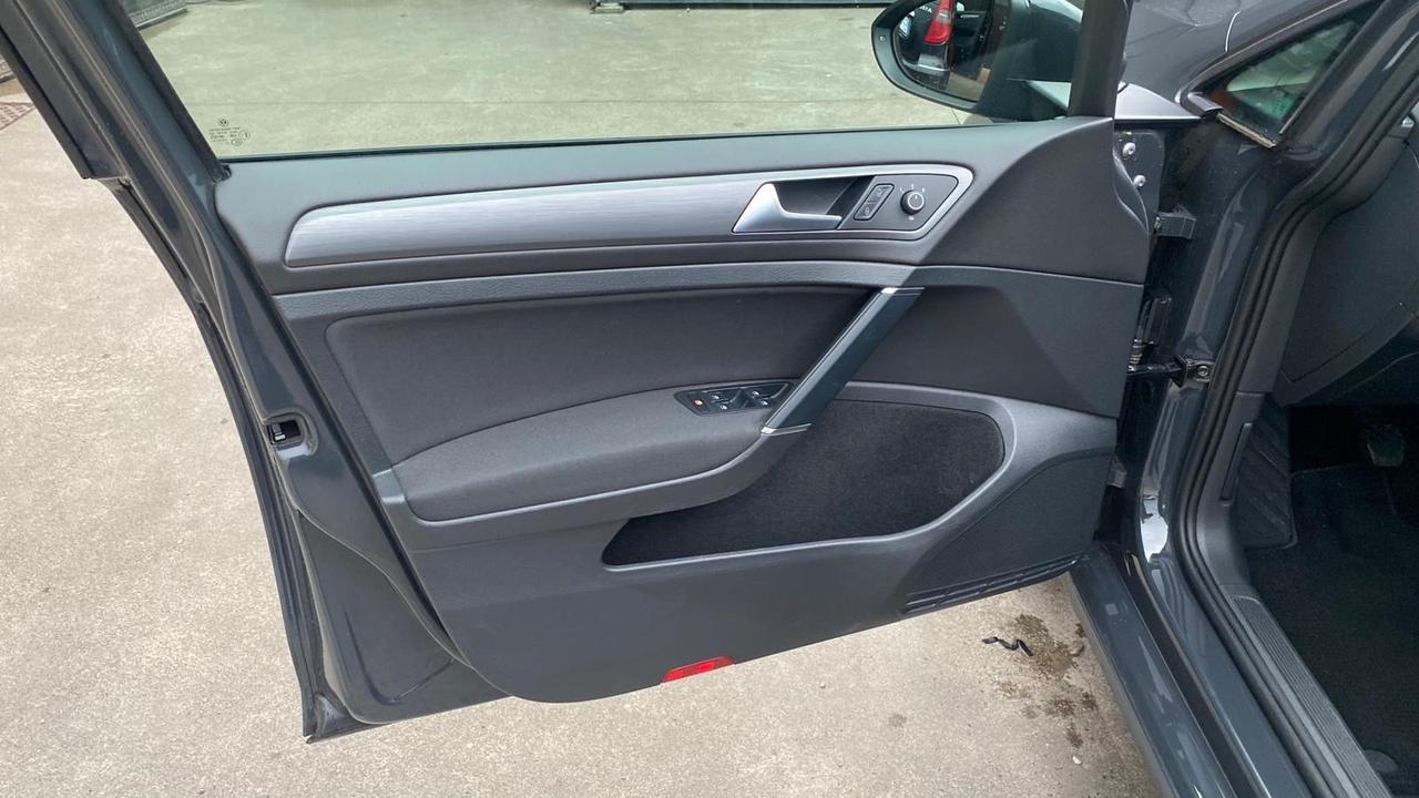Volkswagen Golf Variant 1.6 TDI 115 CV Trendline BMT