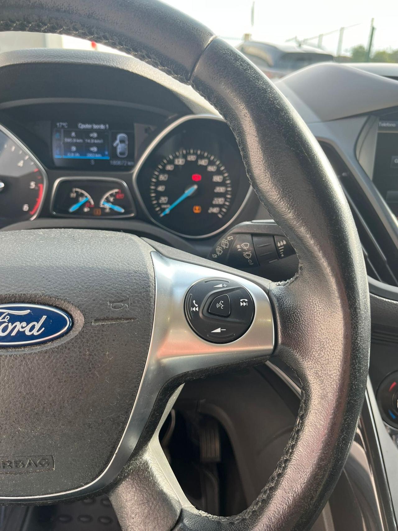 Ford Kuga 2.0 TDCI 120 CV S&S 2WD Titanium