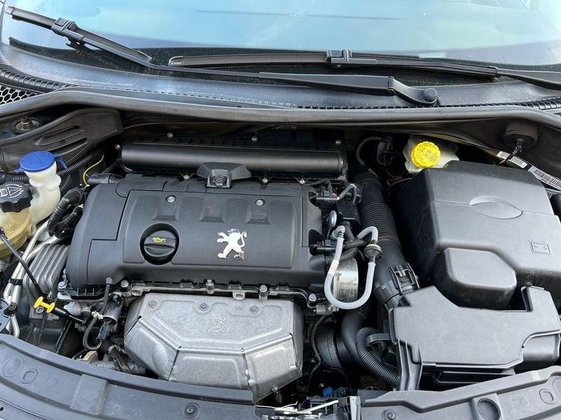 Peugeot 207 1.6 VTi 120CV CC Féline