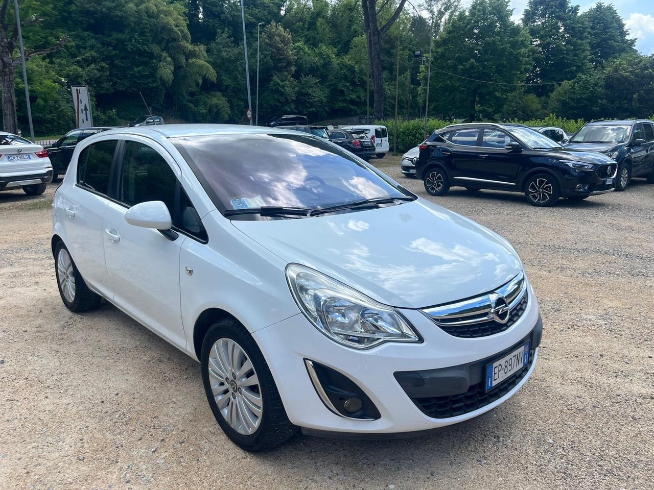 Opel Corsa 1.2 5 porte Sport