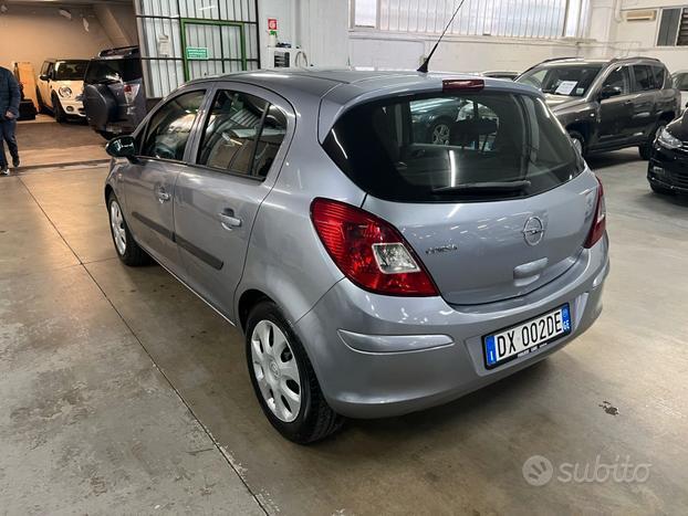 Opel Corsa 1.2 clima e servosterzo, 5 porte