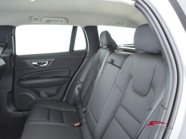 VOLVO V60 B4 Mild hybrid Benzina Plus Dark