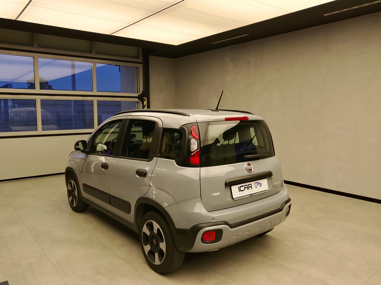 FIAT Panda III - Panda 1.0 firefly hybrid City Cross s&s 70cv 5p.