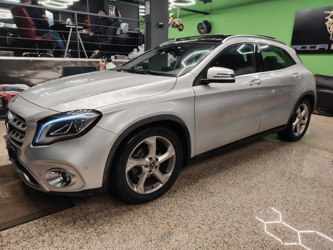 Mercedes-Benz GLA 220 d Automatic 4Matic Sport