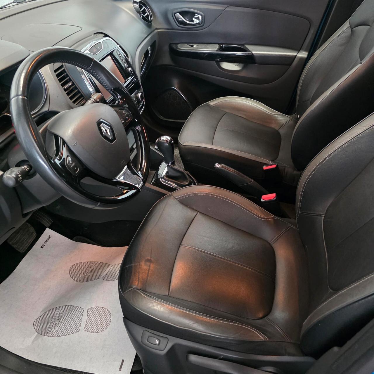 Renault CAPTUR 1.2 BENZINA AUTOMATICA FULL