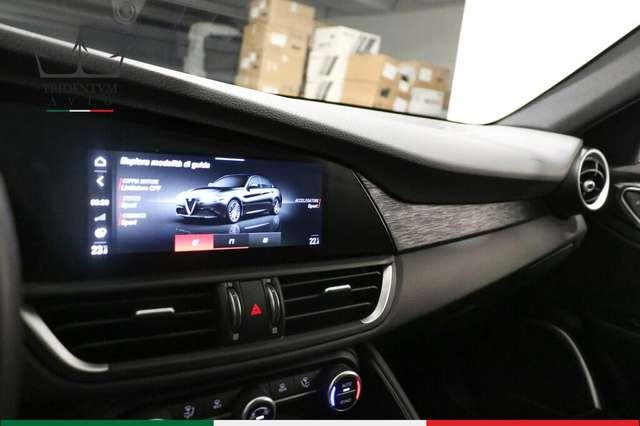 Alfa Romeo Giulia 2.0 t Super Business 200cv auto