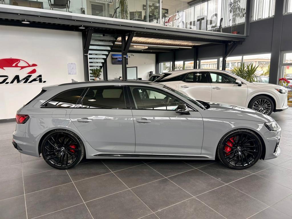 Audi RS4 Avant 2.9 tfsi quattro 450cv tiptronic