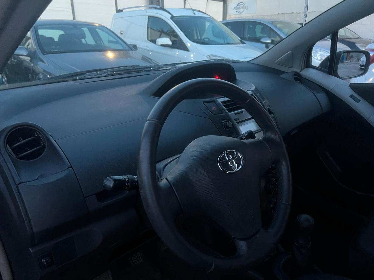 Toyota Yaris 1.0 5 porte PERFETTA - 2010