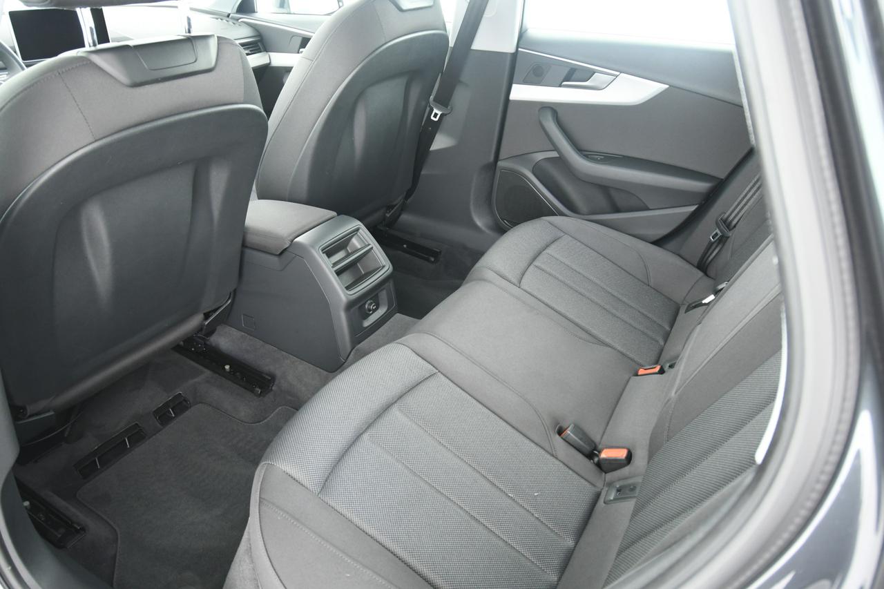 AUDI A4 Avant 40 2.0 tdi Sport quattro 190cv S-LINE+FULL LED+C18"